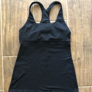 Lulu tank top size 4